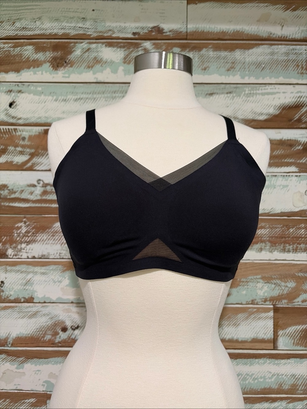 HONEYLOVE Silhouette Bra Size L Black Wireless Adjustable Unlined EUC